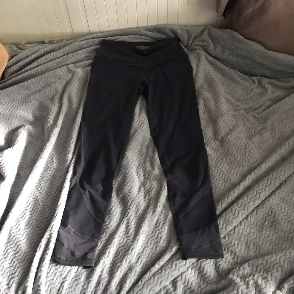 Small Victoria’s Secret Sport Grey Leggings